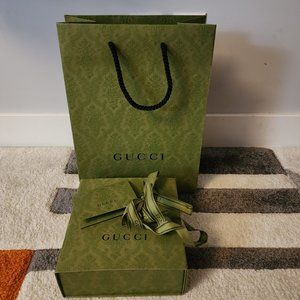 Gucci Shopping Bag, Gift Box, Ribbon and card